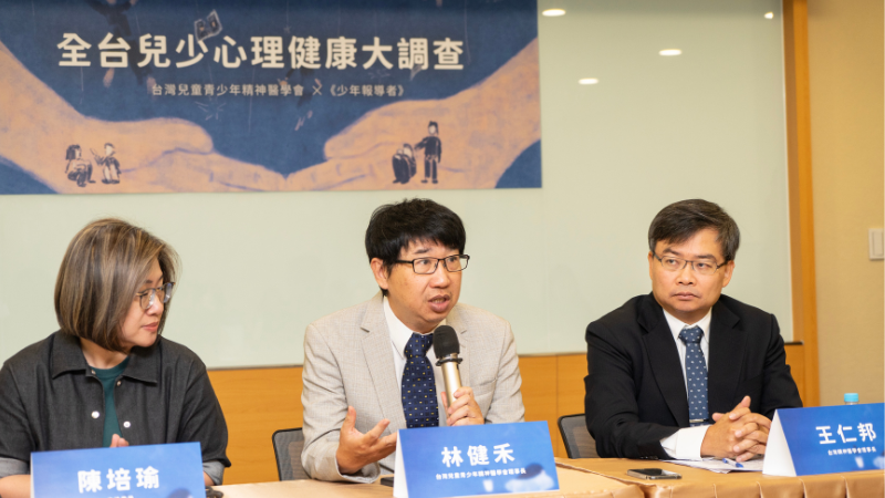 2009年至2023年，14歲以下兒少自殺通報人次15年來成長16倍。圖片來源：報導者