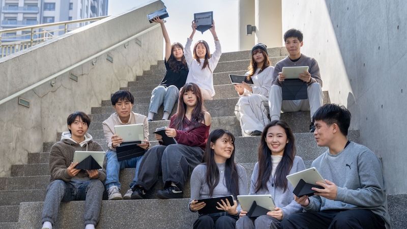台中教育大學校長郭伯臣認為，只要引導得宜，AI 除了能提升學生學科能力，還能幫助養成自主學習能力。圖為中教大學生。圖片來源：王建棟（天下雜誌）攝