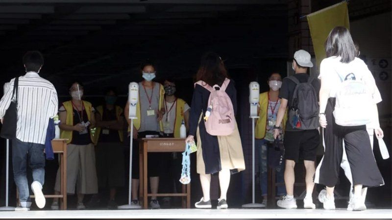 111學年度高級中等學校免試入學今天放榜，今年報名人數總計12萬9382名，錄取12萬8426名，錄取率99.26%，再創新高。聯合報資料照片