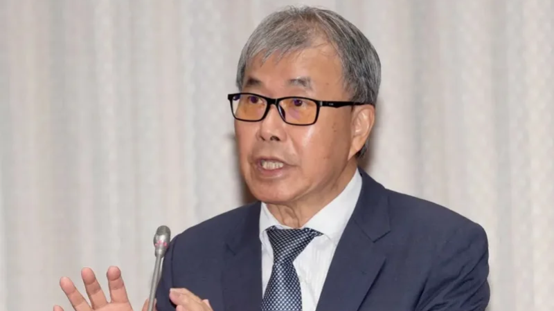 教育部長鄭英耀昨出席立法院教育及文化委員會列席報告業務概況並備質詢。多個教育團體呼籲教育部應廢除校事會議制度，鄭英耀表示，校事會議當初設立原意是為處理不適任教師，實務運作確有檢討空間，教育部將從流程面著手改革。聯合報記者黃義書攝影