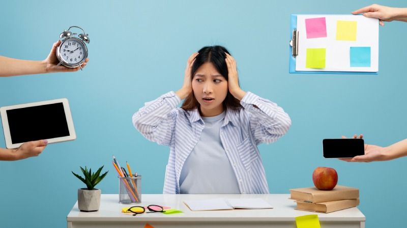 照顧學生也要照顧自己，書目療法助教師找回內在平靜shutterstock