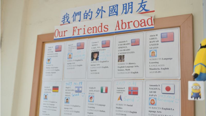 ▲ 芳和實中的英語課是為了跟外國人交朋友時，要學習可以溝通的語言，學生的學習動機大增。黃建賓攝