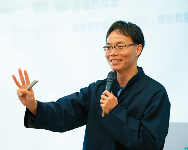 方新舟：捨我其誰,不信師心喚不回