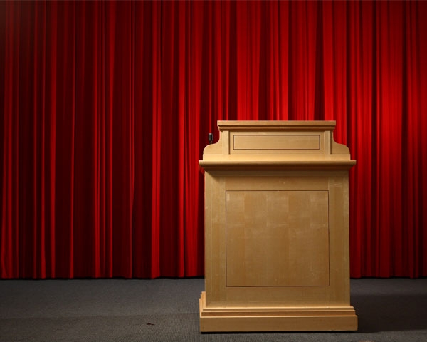 演講不僅要言之有物，更要說服人心