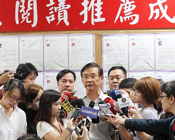 台北市教育局長請辭：教育求穩健、跟不上柯P