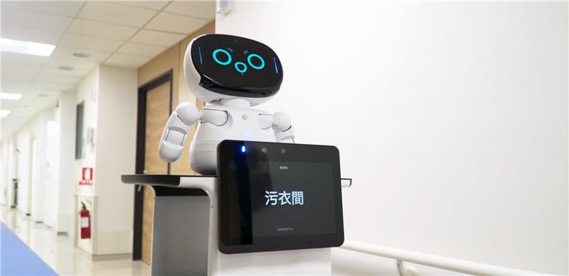 報名活動，親身來體驗AI 機器人。
