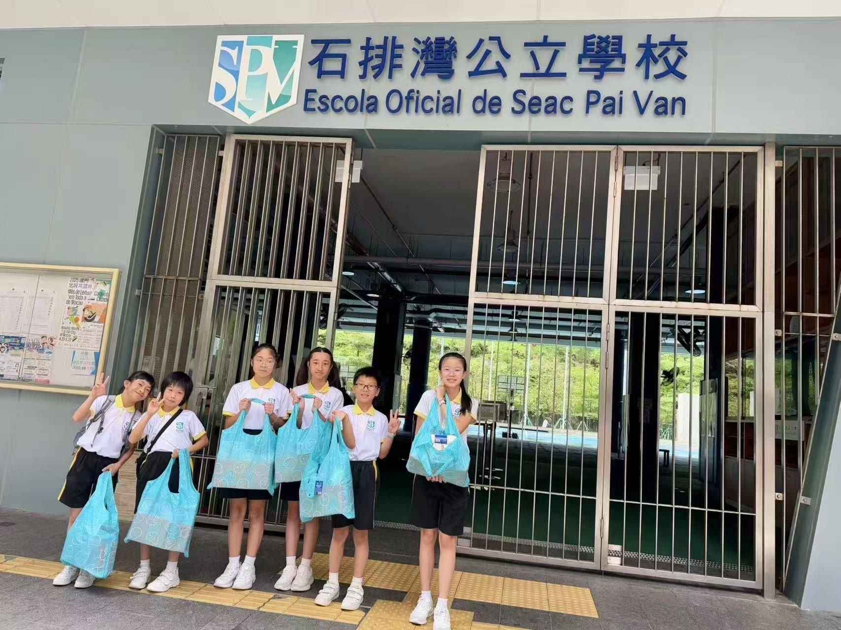 圖一:組織樂齡活動,讓學生用愛心體驗皺紋裡的智慧.jpg