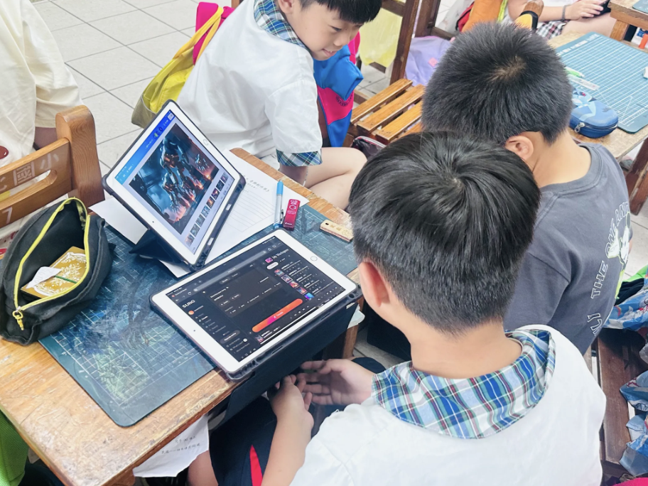 比對不同情境的聲音效果,討論「為什麼這個音樂比較像?那個比較不合?」(圖2)