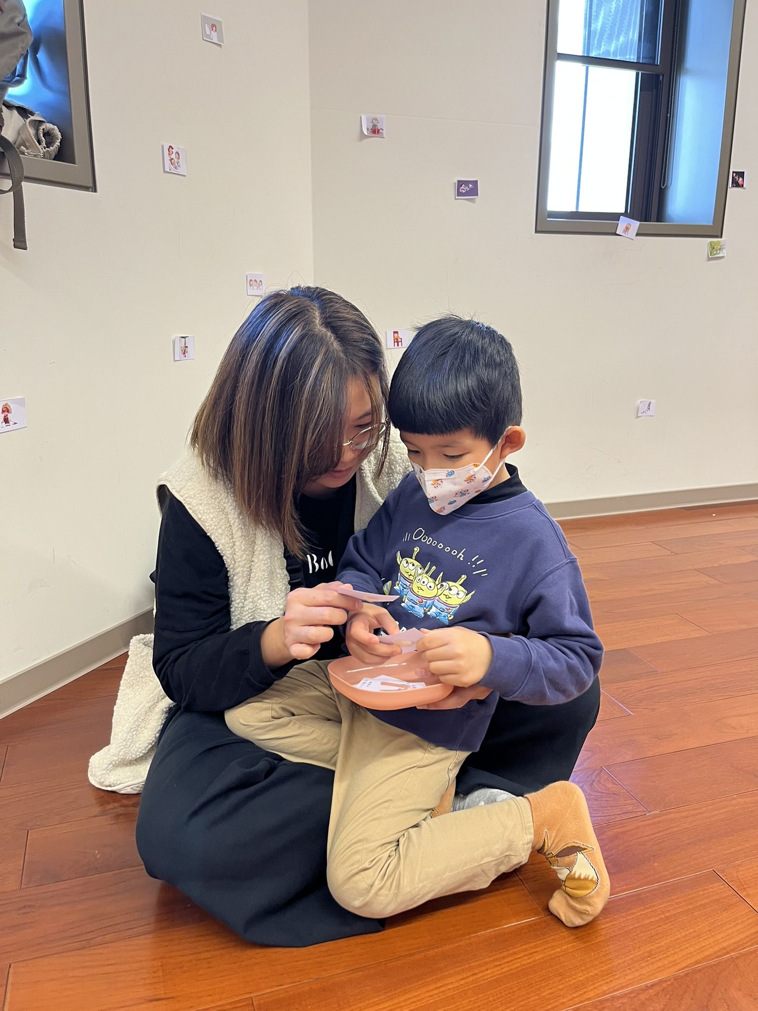 大人陪伴與接納孩子面對情緒時的選擇